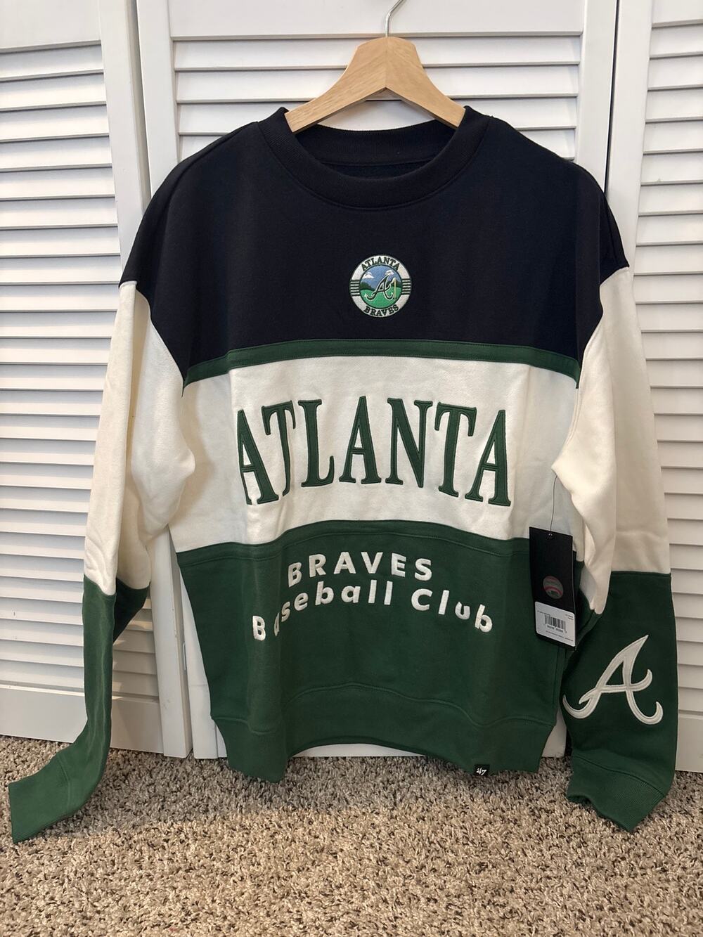 NWT Atlanta Braves Tee Up Maximalist Crew Sweatshirt